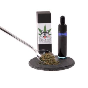 CBD olie Full Spectrum gemaakt van eigen hennep bloemen