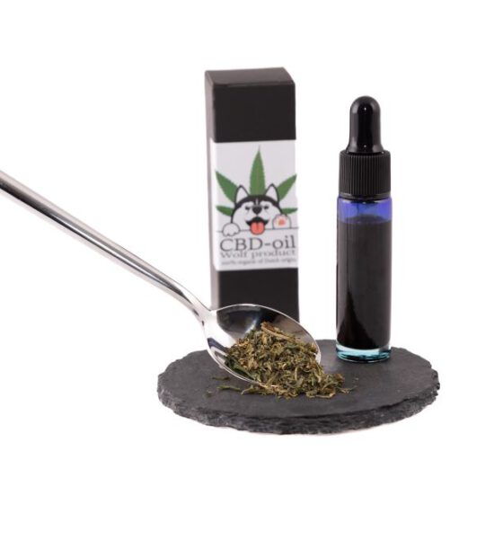 CBD olie Full Spectrum gemaakt van eigen hennep bloemen